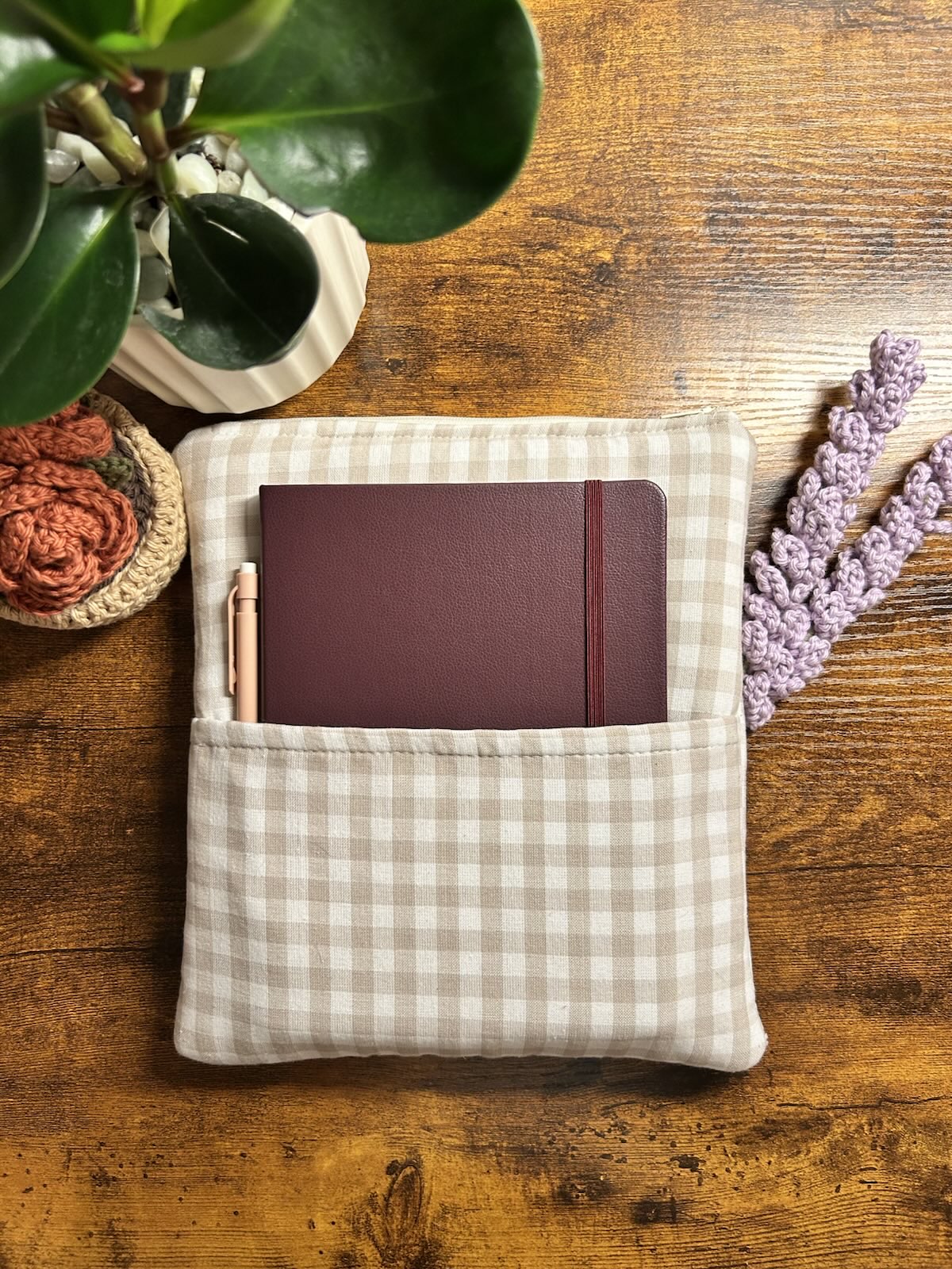 Camilla - Book Sleeve
